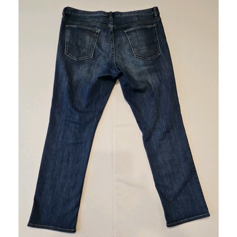 Banana Republic Men’s Traveler Medium Wash Slim Straight Jeans 35x30 - Picture 4 of 7